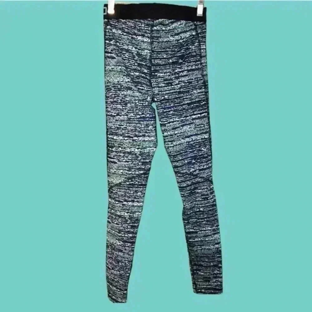 Multi colored size small Nike pro leggings - Picture 3 of 5
